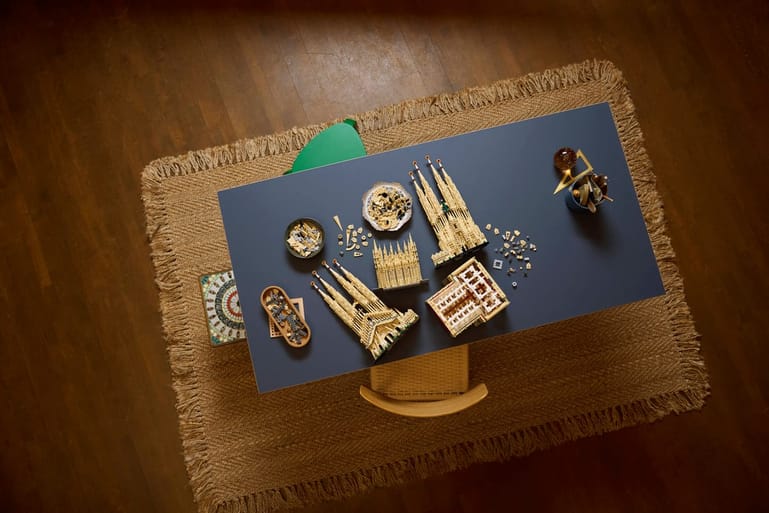 LEGO Architecture Sagrada Família 21065, foto tijdens het bouwen